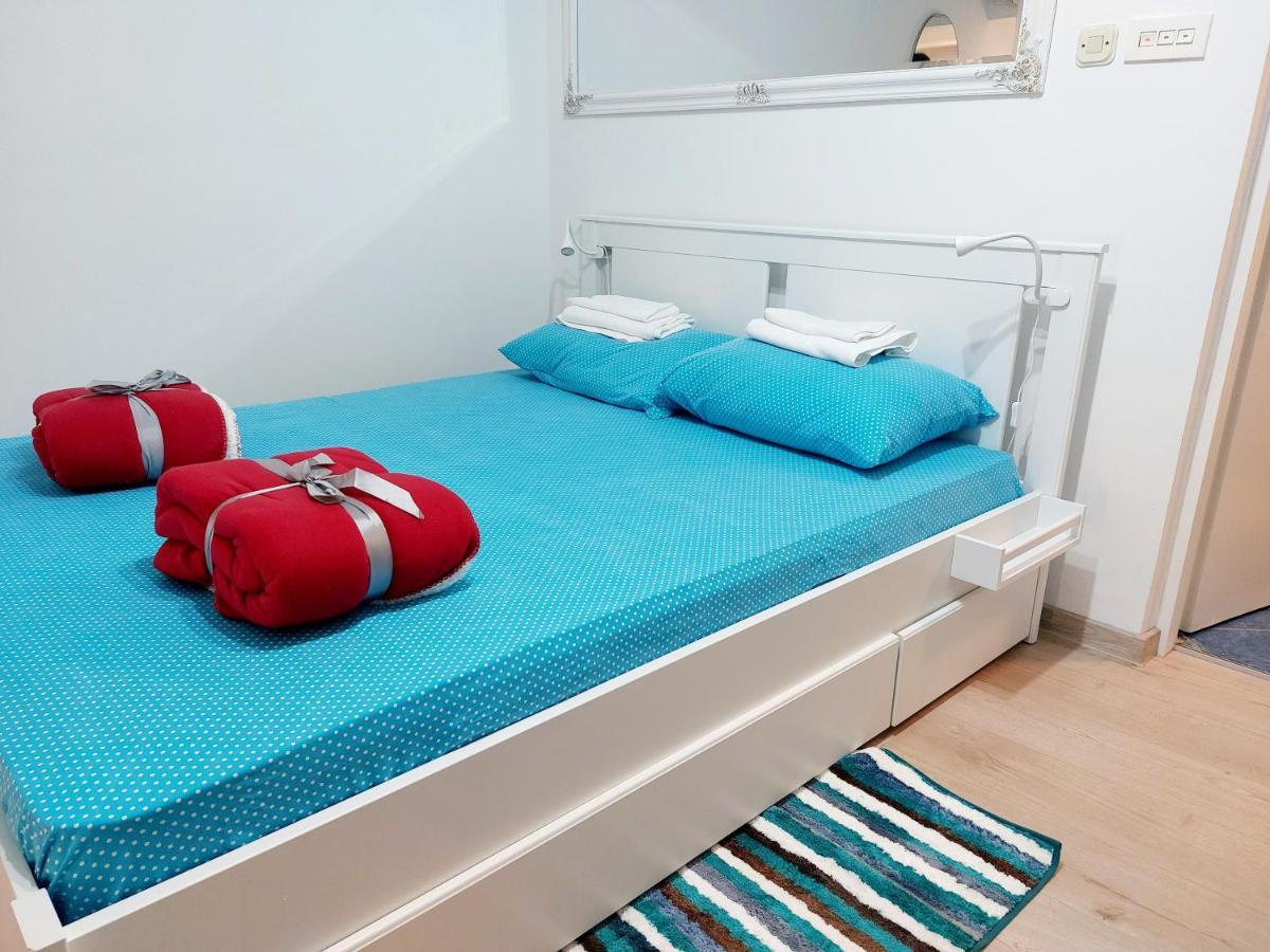 Sha La La - Charming, Unique Studio In A Historic Building Next To A Castle, Wifi, Smart Tv, Washer-Dryer Bakar Bagian luar foto