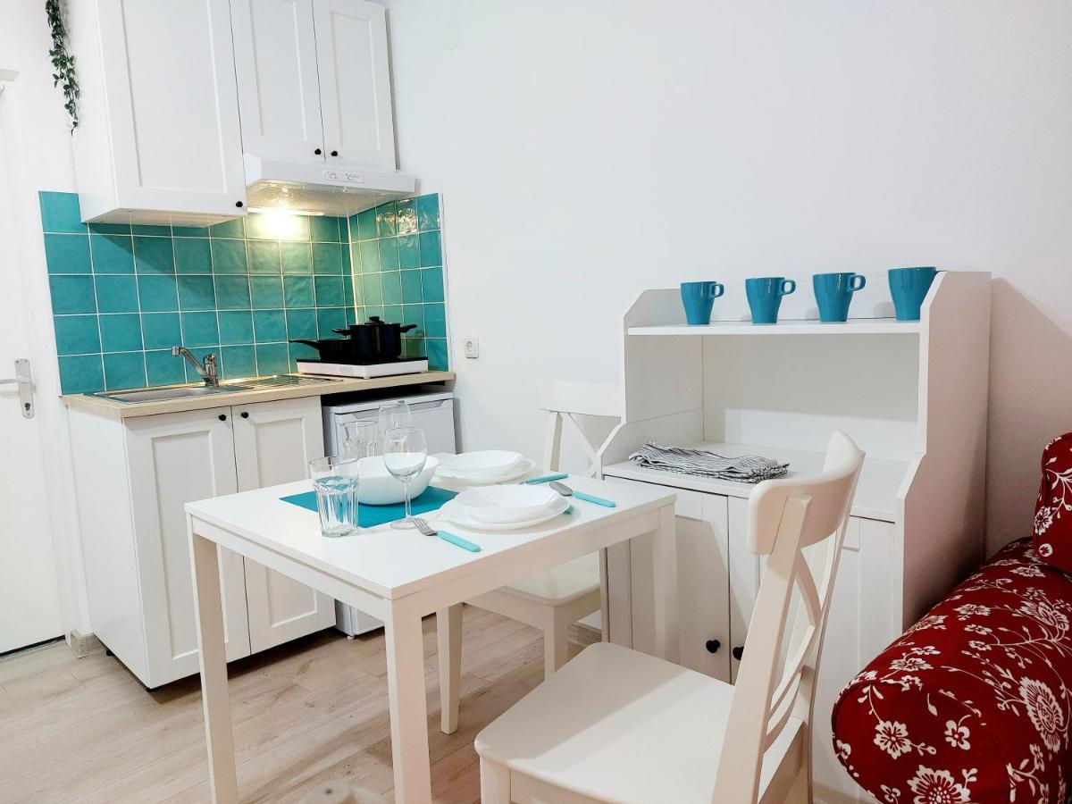 Sha La La - Charming, Unique Studio In A Historic Building Next To A Castle, Wifi, Smart Tv, Washer-Dryer Bakar Bagian luar foto