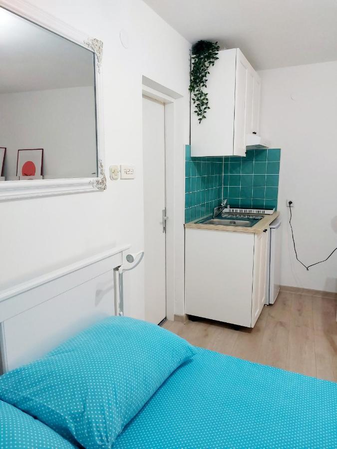 Sha La La - Charming, Unique Studio In A Historic Building Next To A Castle, Wifi, Smart Tv, Washer-Dryer Bakar Bagian luar foto