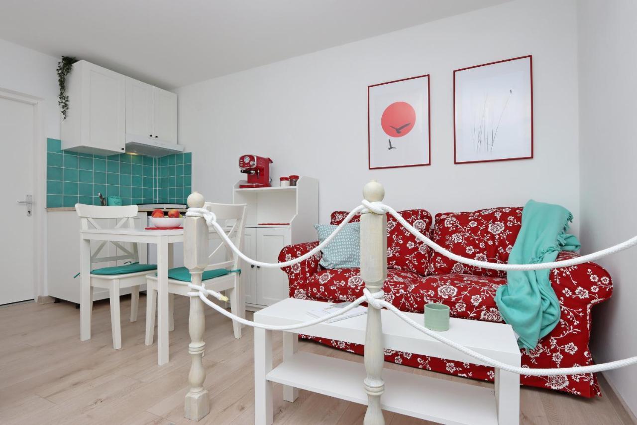 Sha La La - Charming, Unique Studio In A Historic Building Next To A Castle, Wifi, Smart Tv, Washer-Dryer Bakar Bagian luar foto